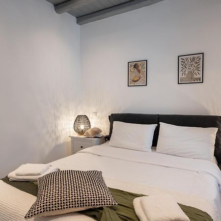 Caper-2 Bedroom Traditional Home With Amazing View เนาซา ภายนอก รูปภาพ