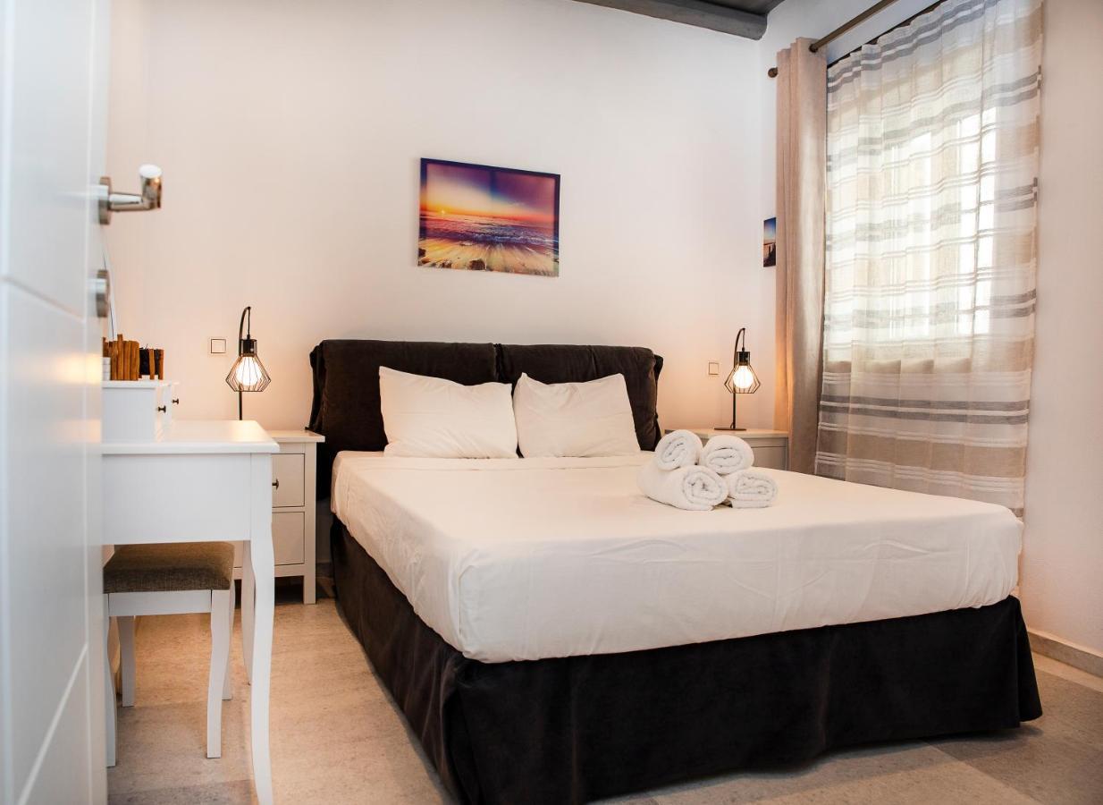 Caper-2 Bedroom Traditional Home With Amazing View เนาซา ภายนอก รูปภาพ