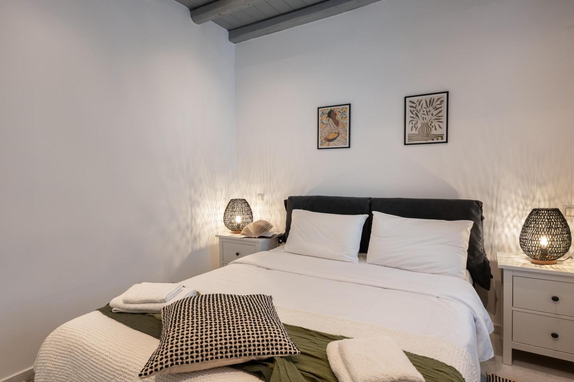 Caper-2 Bedroom Traditional Home With Amazing View เนาซา ภายนอก รูปภาพ
