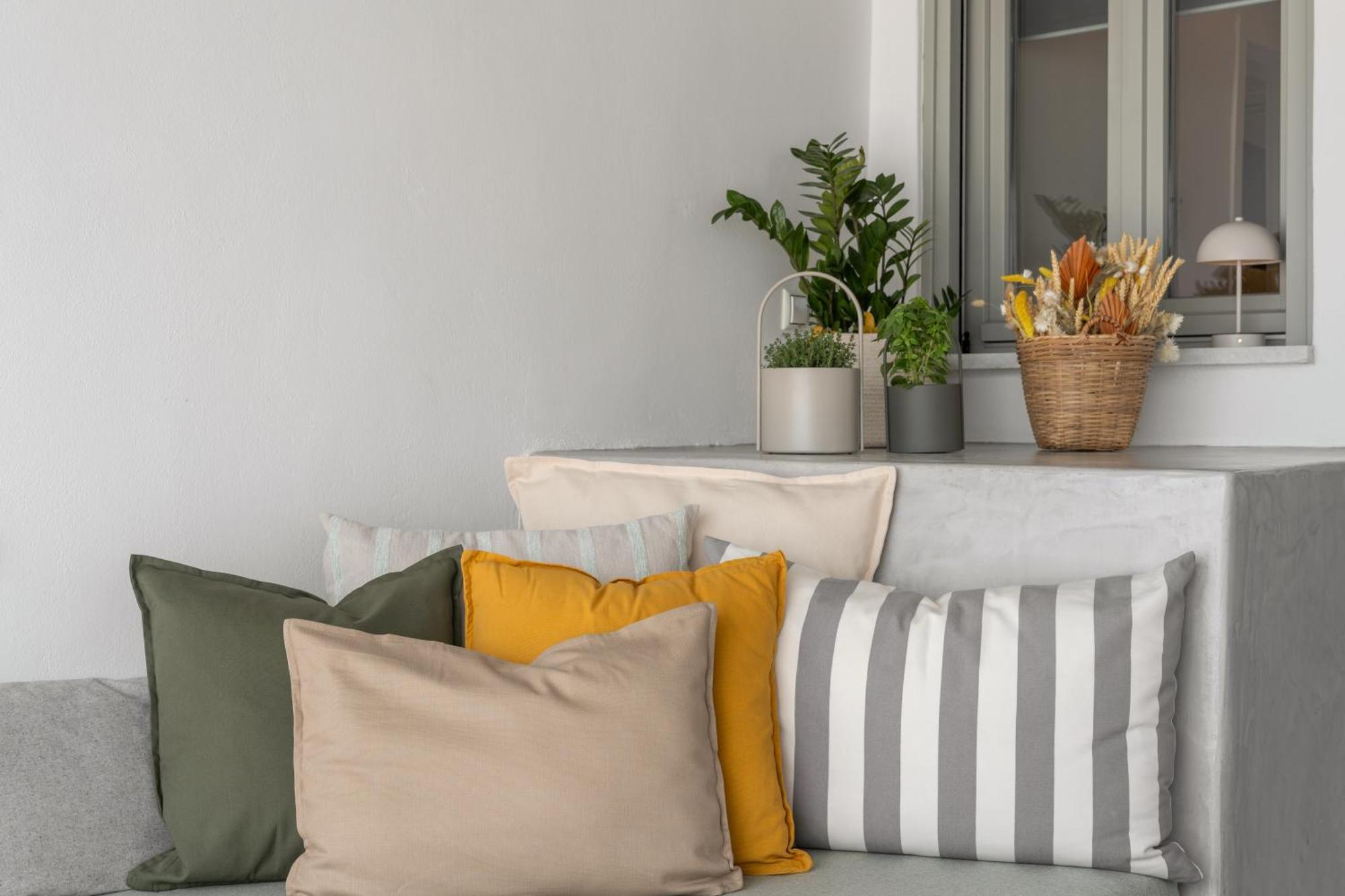 Caper-2 Bedroom Traditional Home With Amazing View เนาซา ภายนอก รูปภาพ
