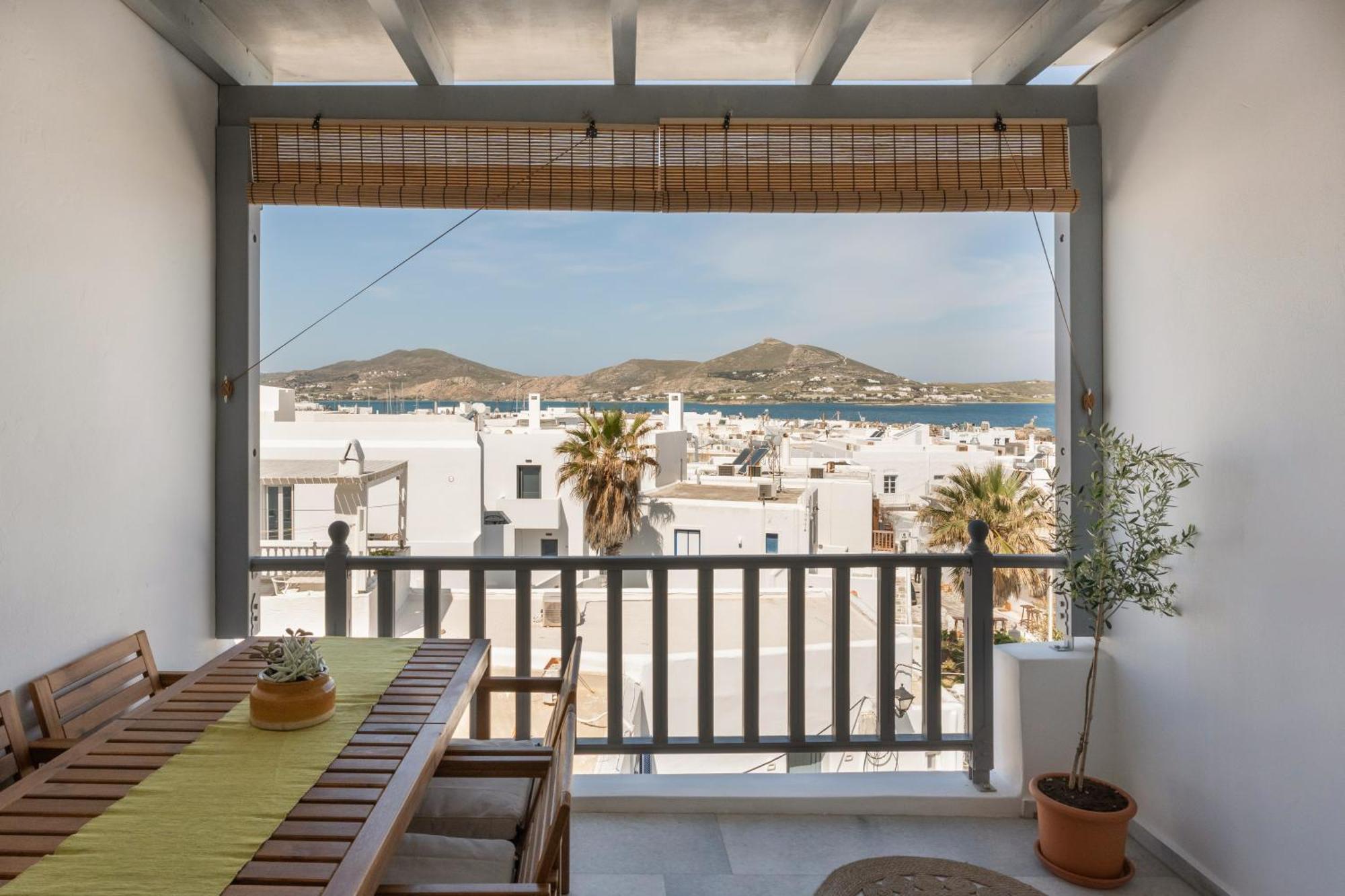 Caper-2 Bedroom Traditional Home With Amazing View เนาซา ภายนอก รูปภาพ