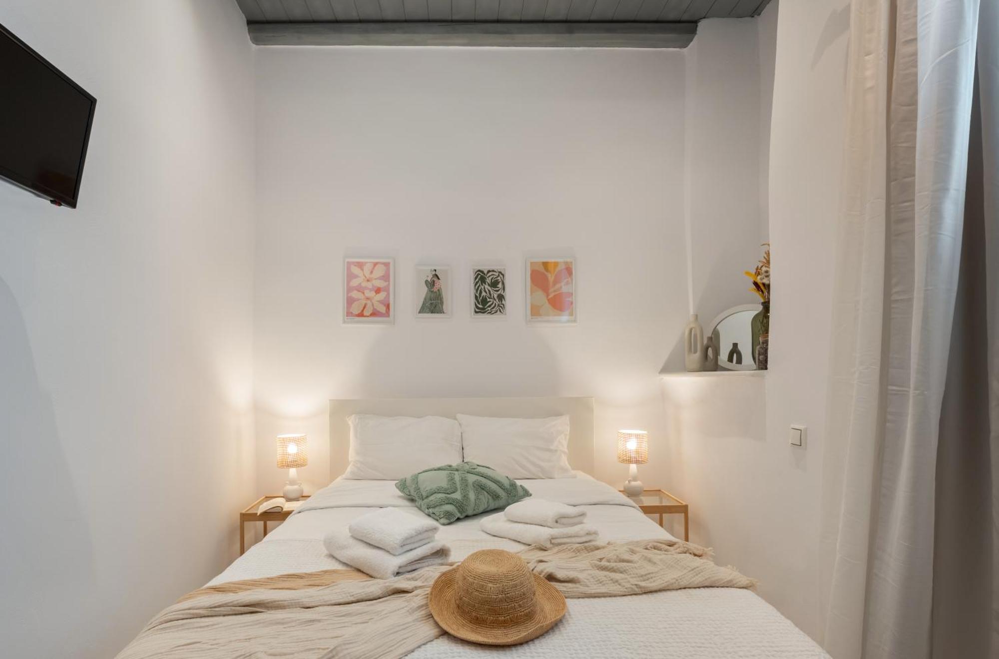 Caper-2 Bedroom Traditional Home With Amazing View เนาซา ภายนอก รูปภาพ