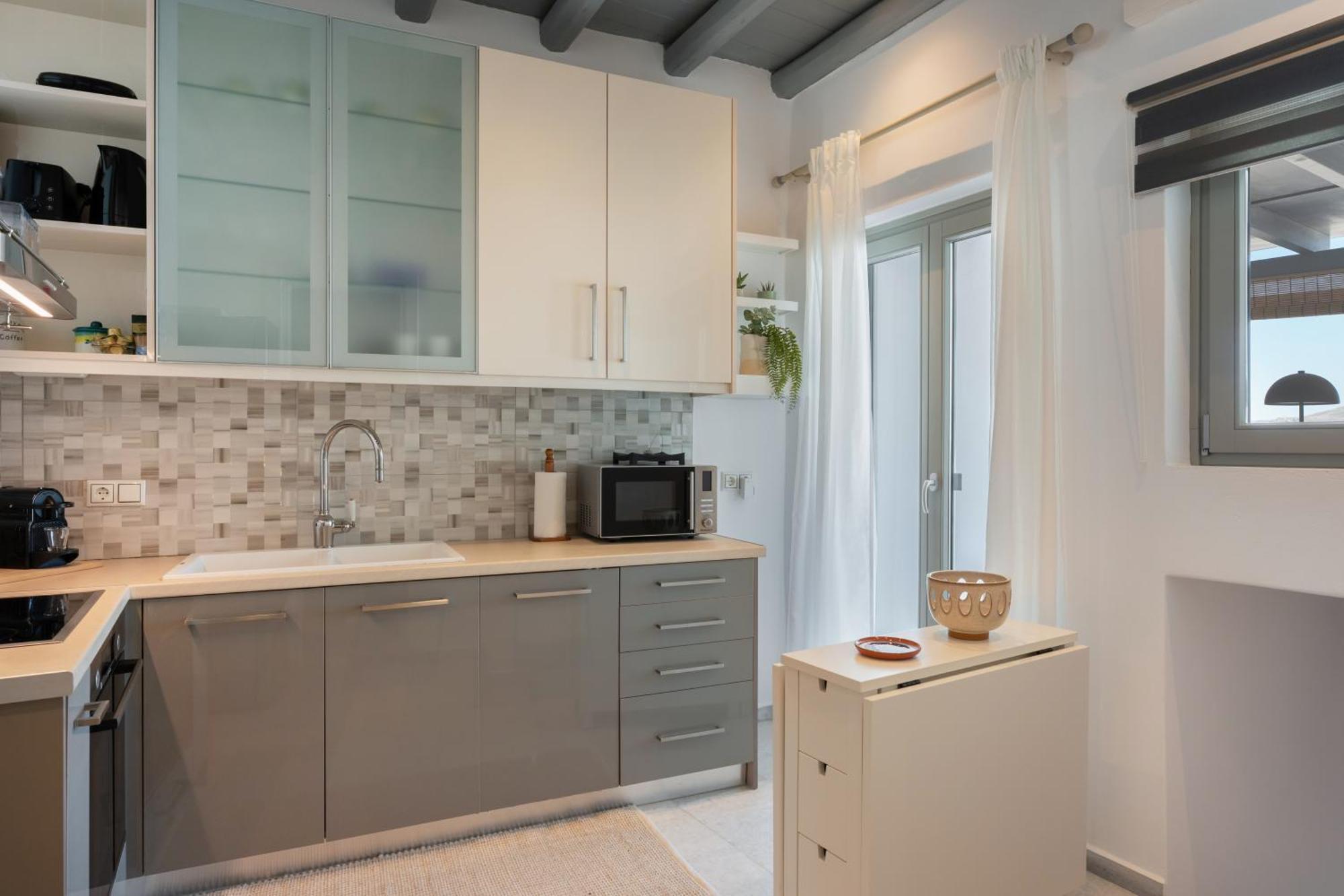 Caper-2 Bedroom Traditional Home With Amazing View เนาซา ภายนอก รูปภาพ